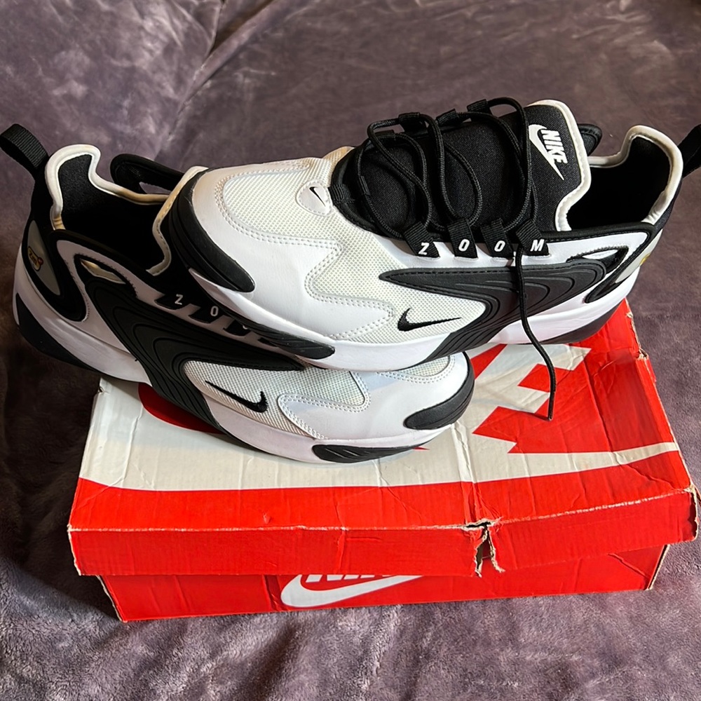 WOMEN NIKE ZOON 2k sneakers